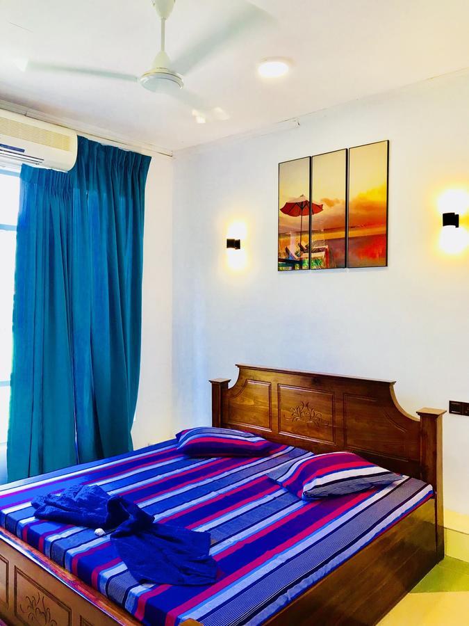 Travellers Halt Hotel Ratnapura Exterior photo