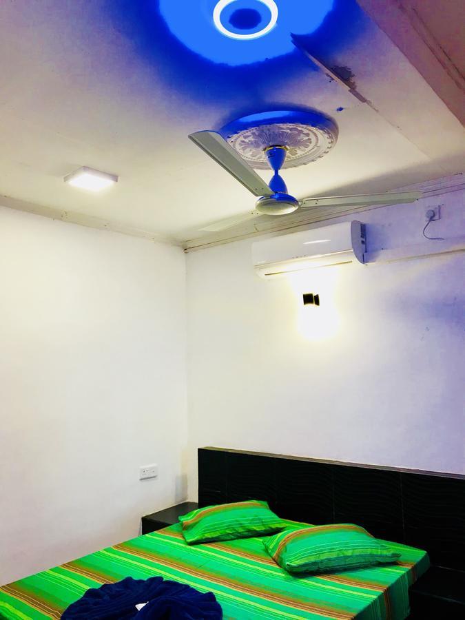Travellers Halt Hotel Ratnapura Exterior photo